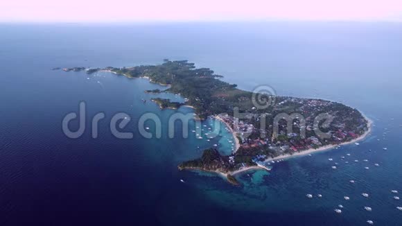马拉帕斯卡岛在行政上它是宿务省大安班塔扬洛贡半岛的一部分视频的预览图