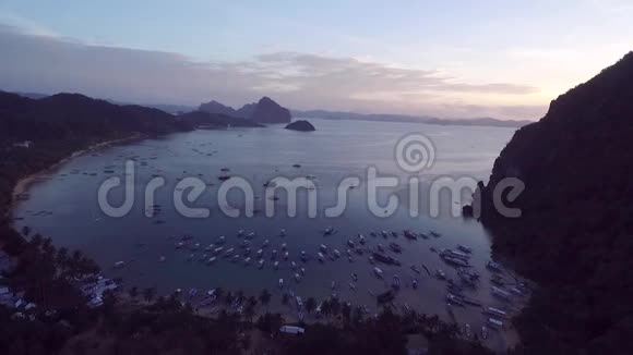ElNido巴拉望菲律宾美丽的海洋和船只景观视频的预览图