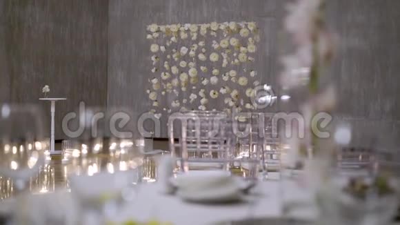 婚礼派对装饰用蜡烛视频的预览图