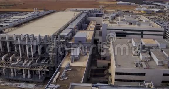 大型工业综合体的空中镜头视频的预览图