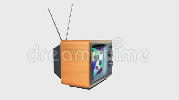旧电视与白色阿尔法库存镜头融合成一台新电视视频的预览图