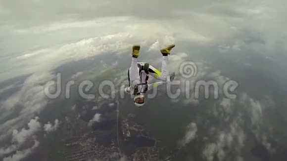 跳伞视频视频的预览图