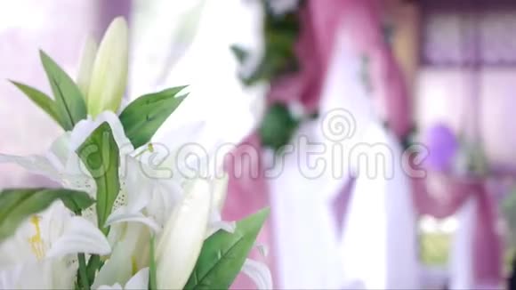 花卉装饰视频的预览图
