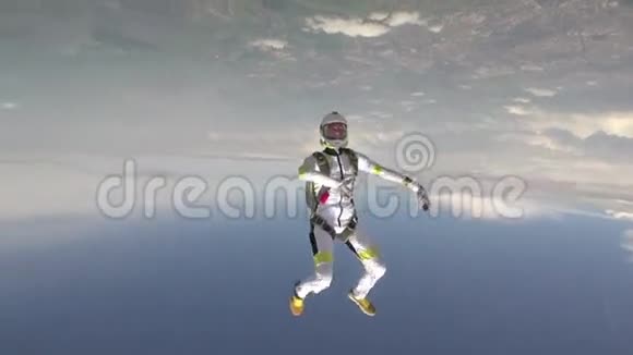 跳伞视频视频的预览图