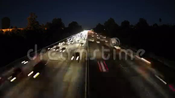 洛杉矶繁忙高速公路的时间流逝4K4096x2304视频的预览图