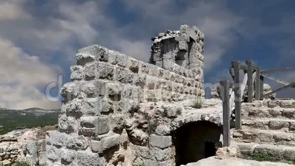 约旦北部阿杰隆的阿尤比德城堡建于12世纪中东视频的预览图