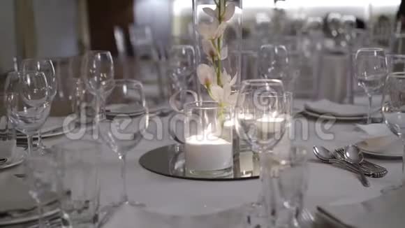 婚礼派对装饰用蜡烛视频的预览图