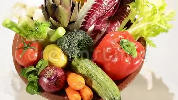 生的蔬菜视频的预览图