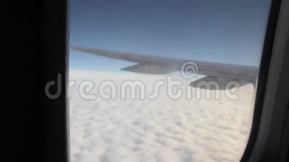 飞机从舱内飞行视频的预览图