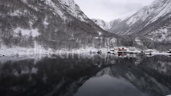 挪威峡湾视频的预览图