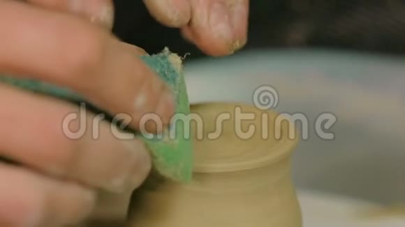 陶工车间专用工具的专业陶工定型杯视频的预览图