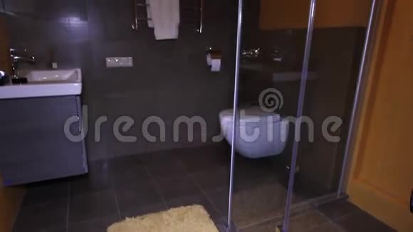 豪华公寓室内按摩浴缸哈马姆SPA视频的预览图