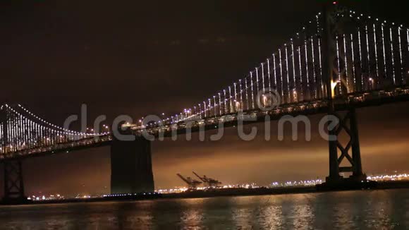 海湾大桥灯旧金山和奥克兰视频的预览图