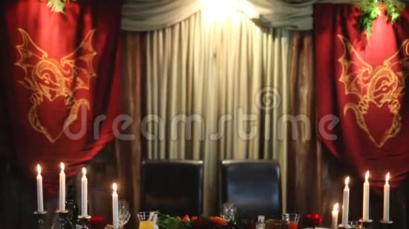 婚桌的装饰视频的预览图