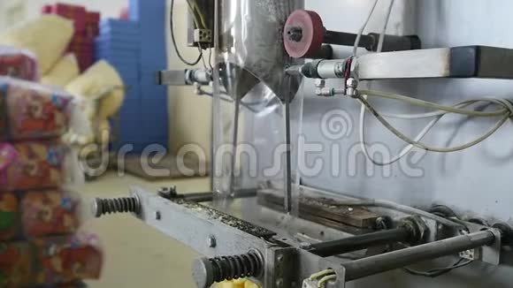 工厂包装用自动机器视频的预览图