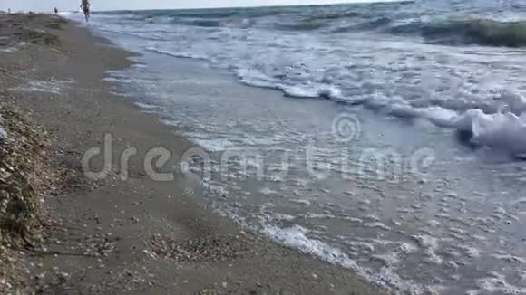 黑海沙滩视频的预览图