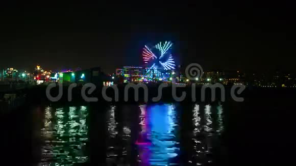 繁忙的圣莫尼卡码头视频的预览图