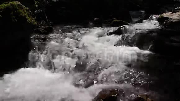 山溪视频的预览图