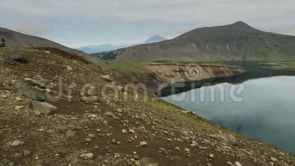 卡尔德拉火山库苏达奇的湖视频的预览图