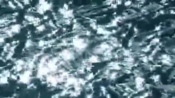 海水波浪表面和反射视频的预览图