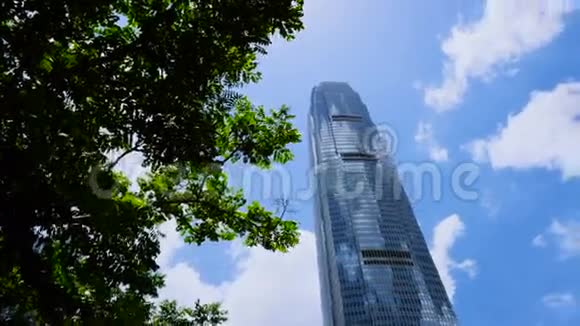 办公楼及云反射视频的预览图