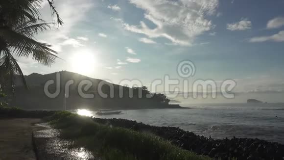 热带度假胜地海滩全景印度尼西亚巴厘岛视频的预览图
