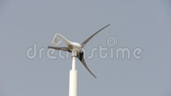 风力发电机和新动力能源视频的预览图