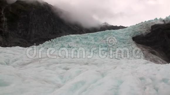 新西兰雪山全景视频的预览图
