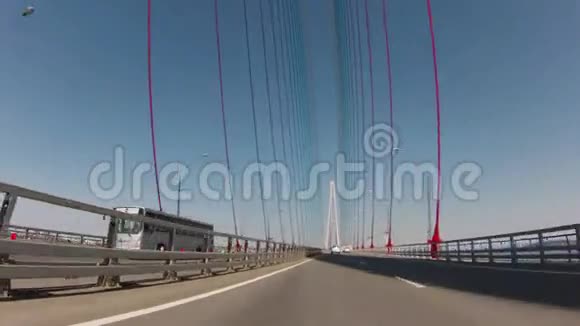 长桥车景视频的预览图