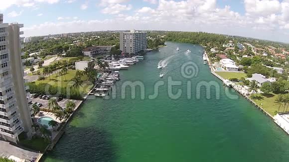佛罗里达博卡拉顿的水道视频的预览图