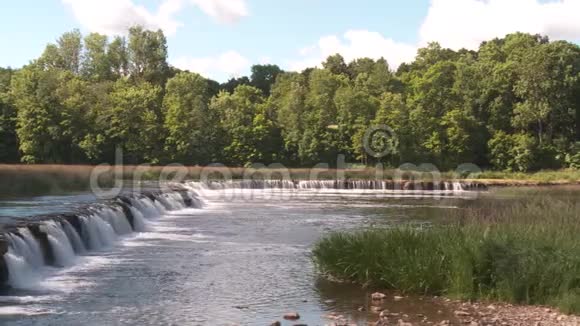 拉脱维亚最宽的瀑布视频的预览图