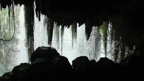 瀑布美景视频的预览图