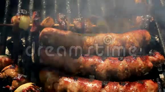 烧烤鲜肉视频的预览图