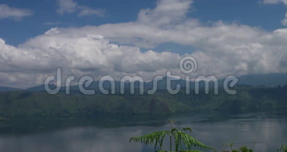 托巴湖景观视频的预览图