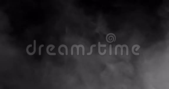 抽象的烟雾慢慢地漂浮在太空中视频的预览图