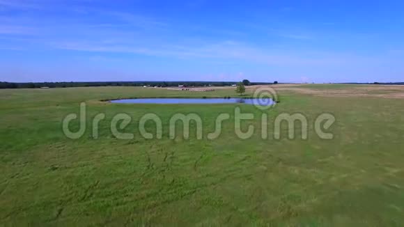 空中自然景观视频的预览图