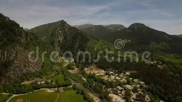法国乡村航空公司视频的预览图