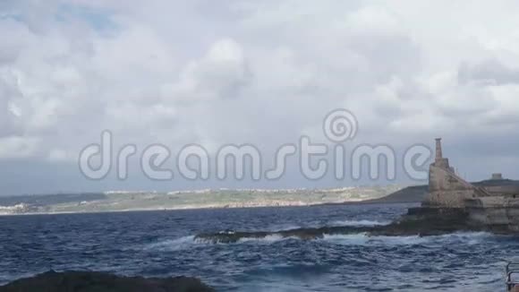 海和岩石景观视频的预览图