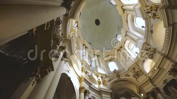 乌克兰的老多米尼加教堂视频的预览图