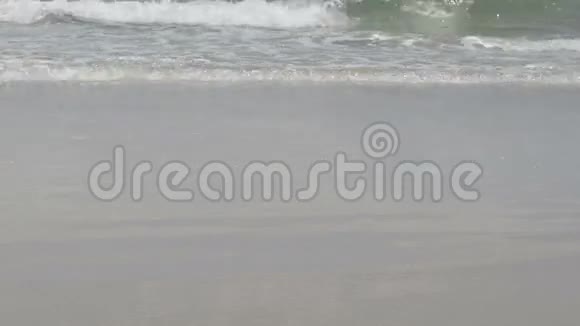 波浪海岸海滩视频的预览图