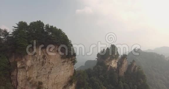 中国张家界空中风光视频的预览图