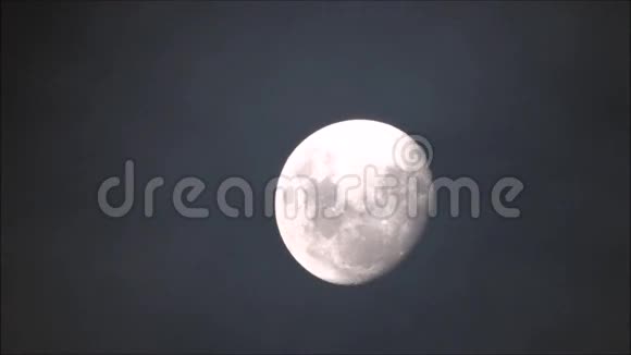 月亮在智利圣地亚哥升起视频的预览图