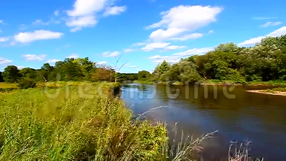 伊利诺伊州基什沃基河视频的预览图