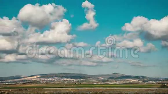 以色列加利利山上乌云密布视频的预览图