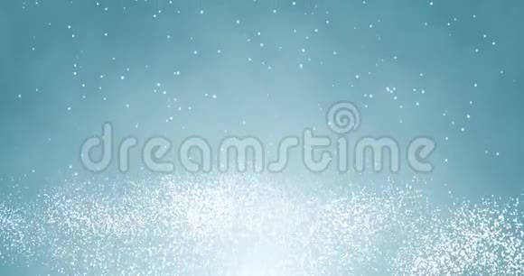 蓝色圣诞背景上的白色纸屑雪花和bokeh灯视频的预览图