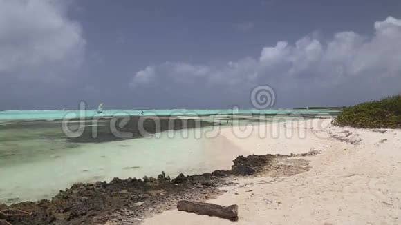 风冲浪加勒比海视频的预览图