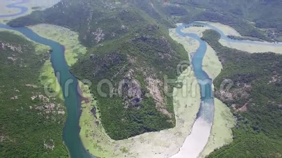 黑山Crnojevica河峡谷鸟瞰视频的预览图