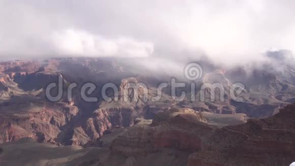 大峡谷冬季风暴视频的预览图