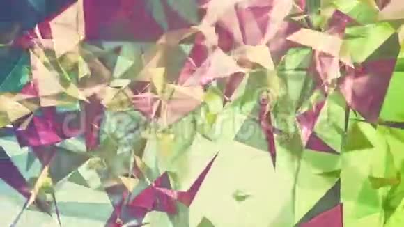 紫色蓝色和绿色的抽象三角形视频的预览图