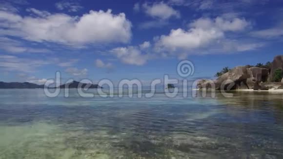塞舌尔群岛印度洋岛屿海滩视频的预览图